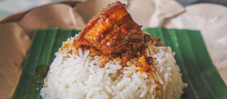 Nasi Padang di Jakarta ini Bisa Bikin kamu Ketagihan!